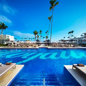 royalton-bavaro-resort-spa.comcaribbean.com/