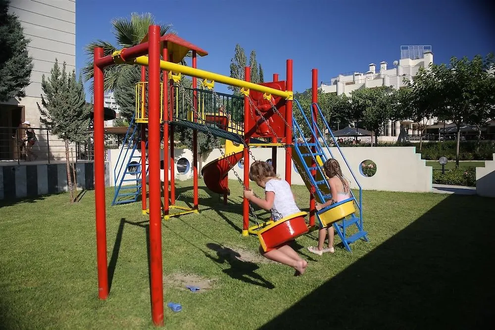 **** Resort Hotel Akbulut & Spa Guzelcamlı Turquía